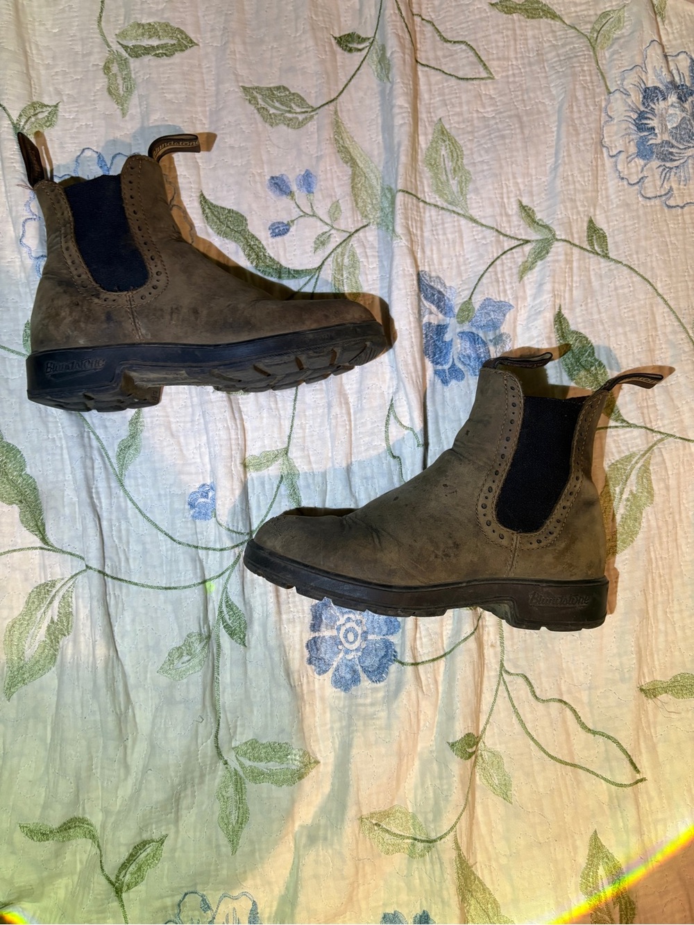 Blundstone Tan Brown Chelsea Boots